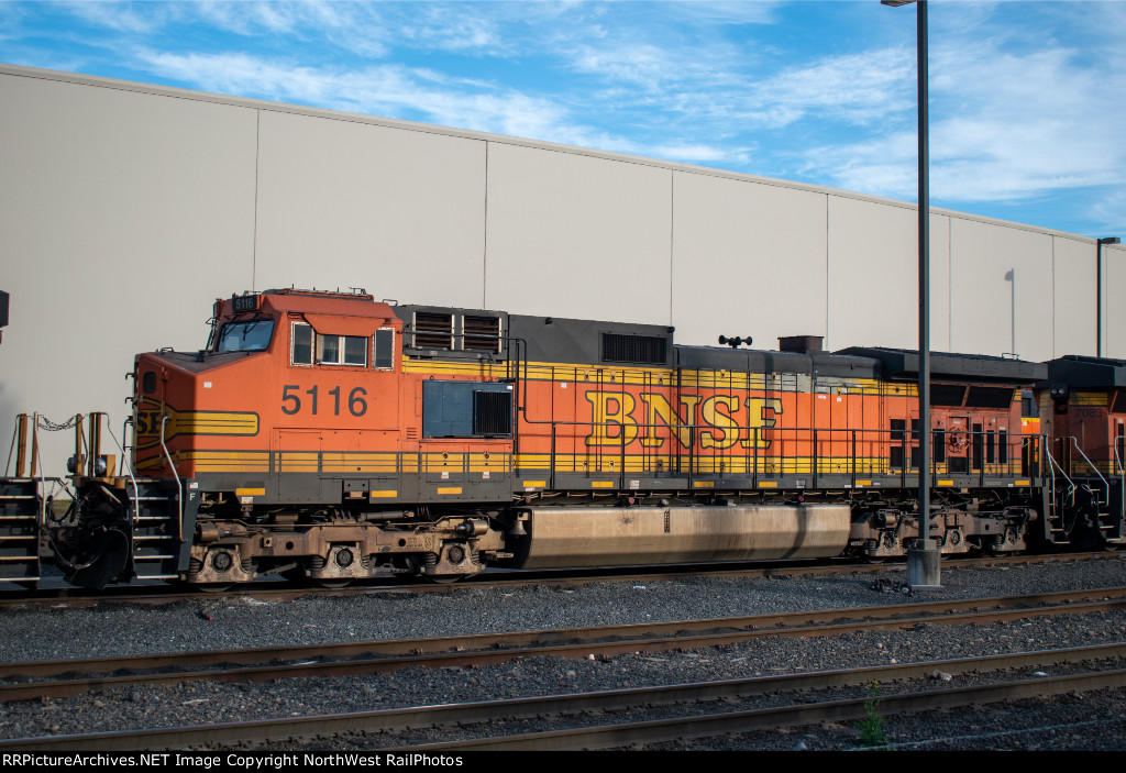 BNSF 5116